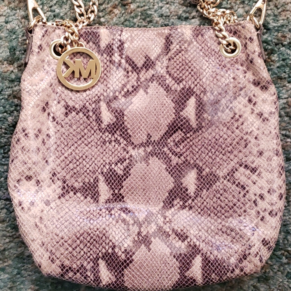 MK handbag used 2x